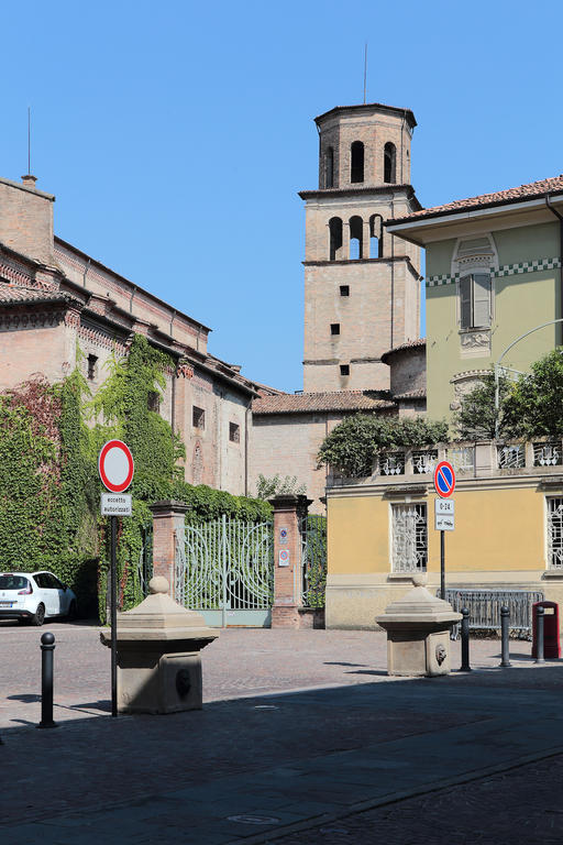 Residence Liberty Parma Bagian luar foto