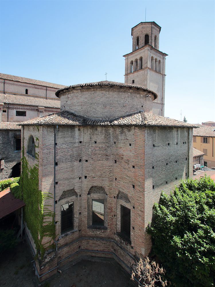 Residence Liberty Parma Bagian luar foto